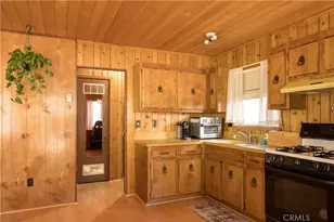 260 Highland, Sugarloaf, CA 92386 - Photo 12