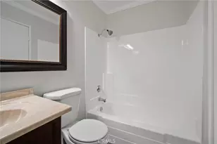 1322 N Elderberry Ave, Ontario, CA 91762 - Photo 20