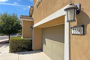 1660 Camellia Ln, Redlands, CA 92374 - Photo 2