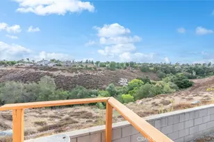 38111 Via La Colina, Murrieta, CA 92563 - Photo 32