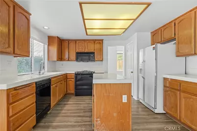 10011 Thornbird Court, Moreno Valley, CA 92557 - Photo 16