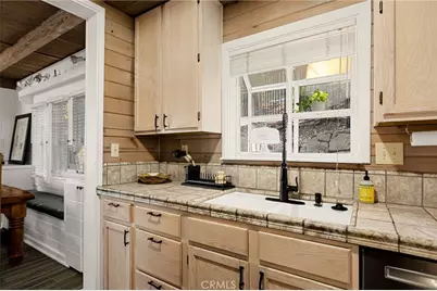 265 Flower, Lake Arrowhead, CA 92352 - Photo 12