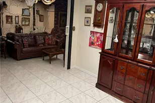21007 Violeta, Lakewood, CA 90715 - Photo 6