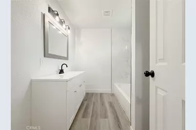 718 E 103rd Place, Los Angeles, CA 90002 - Photo 14