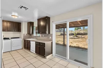 16070 Andover, Victorville, CA 92394 - Photo 14