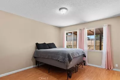 16070 Andover, Victorville, CA 92394 - Photo 18