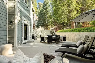 26385 Walnut Hills Drive, Lake Arrowhead, CA 92352 - Photo 18