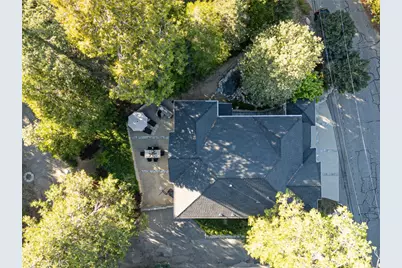 26385 Walnut Hills Drive, Lake Arrowhead, CA 92352 - Photo 8