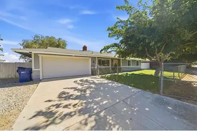 16523 Mackennas Gold Avenue, Lake Los Angeles, CA 93591 - Photo 1