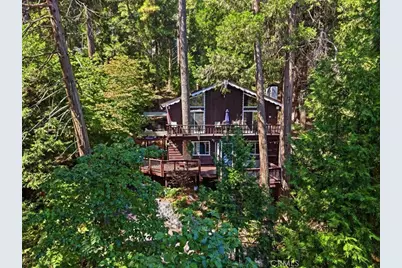 1044 Lausanne, Crestline, CA 92325 - Photo 4