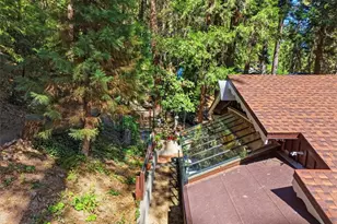1044 Lausanne, Crestline, CA 92325 - Photo 52