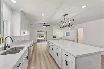 16925 Nanticoke Rd, Apple Valley, CA 92307 - Photo 10