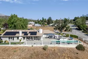 13582 Oak Hill Ct, Yucaipa, CA 92399 - Photo 46