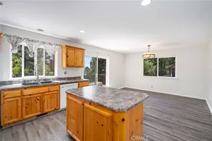 30979 Summit Dr, Running Springs, CA 92382 - Photo 8
