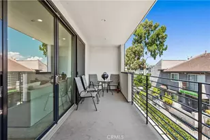 971 N Starlight Ct, Los Angeles, CA 90029 - Photo 38