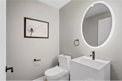 971 N Starlight Court, Los Angeles, CA 90029 - Photo 16
