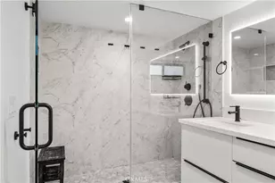 971 N Starlight Ct, Los Angeles, CA 90029 - Photo 32