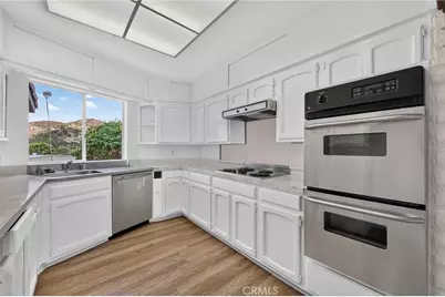 2801 E Mission Road, Fallbrook, CA 92028 - Photo 10
