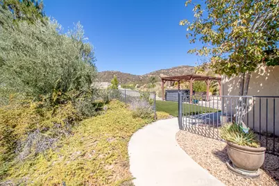 36284 Poplar, Yucaipa, CA 92399 - Photo 8