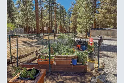 1971 Fern, Big Bear City, CA 92314 - Photo 4