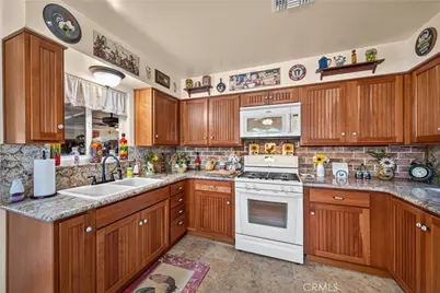 34249 Avenue H, Yucaipa, CA 92399 - Photo 16