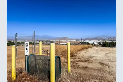 22427 Akers Lane, Perris, CA 92570 - Photo 2