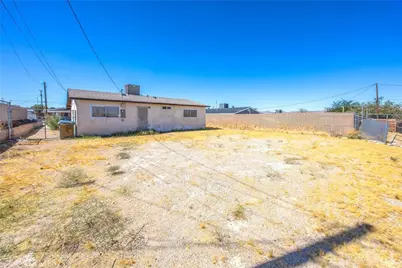 641 Chateau, Barstow, CA 92311 - Photo 20