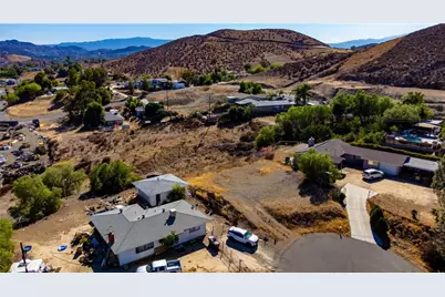 28193 Dakota Drive, Menifee, CA 92587 - Photo 10