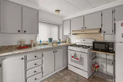 391 Montclair, Big Bear City, CA 92314 - Photo 8