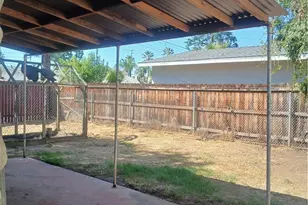 701 11th St, Redlands, CA 92374 - Photo 16