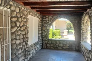 701 11th St, Redlands, CA 92374 - Photo 2