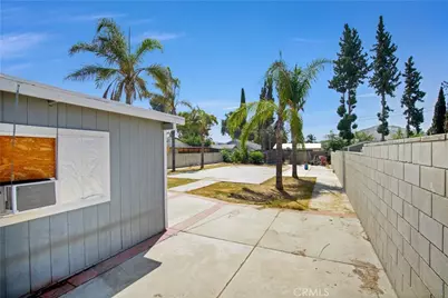 18883 6th, Bloomington, CA 92316 - Photo 18