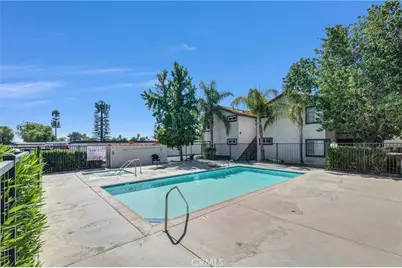 16377 Lakeshore #2B, Lake Elsinore, CA 92530 - Photo 26