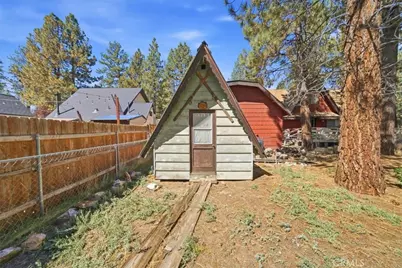 830 E Mountain View, Big Bear City, CA 92314 - Photo 18