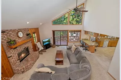 31310 Oakleaf, Running Springs, CA 92382 - Photo 4