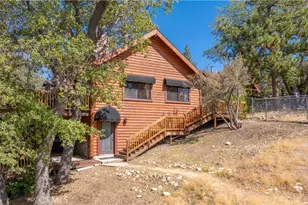 1127 Crags Ln, Fawnskin, CA 92333 - Photo 38