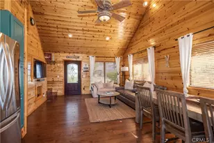 1127 Crags Ln, Fawnskin, CA 92333 - Photo 14