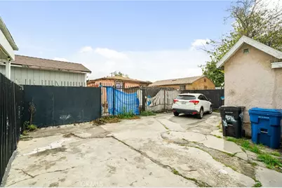 9538 Compton Avenue, Los Angeles, CA 90002 - Photo 26
