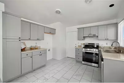 11778 Begonia, Adelanto, CA 92301 - Photo 6