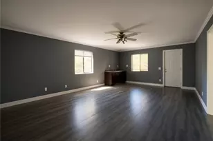 25075 Basel, Crestline, CA 92325 - Photo 22