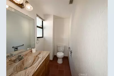 25075 Basel, Crestline, CA 92325 - Photo 6
