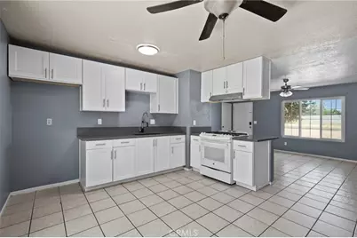 9891 3rd Avenue, Hesperia, CA 92345 - Photo 12