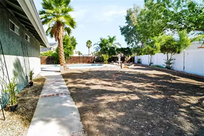 1490 Fallbrook Avenue, Hemet, CA 92545 - Photo 40