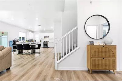 27464 Honeydew Court, Saugus, CA 91350 - Photo 4