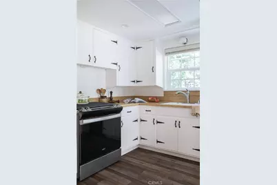 225 Fairview Drive, Lake Arrowhead, CA 92352 - Photo 6