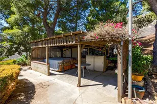 299 Anderegg, Colton, CA 92324 - Photo 18