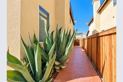 12643 Casa Bonita, Victorville, CA 92392 - Photo 56