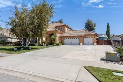 35679 Lynfall Street, Yucaipa, CA 92399 - Photo 2