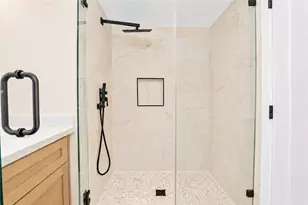 3495 E Loma Vista Cir, Palm Springs, CA 92264 - Photo 16
