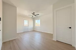 917 W 130th St, Compton, CA 90222 - Photo 20